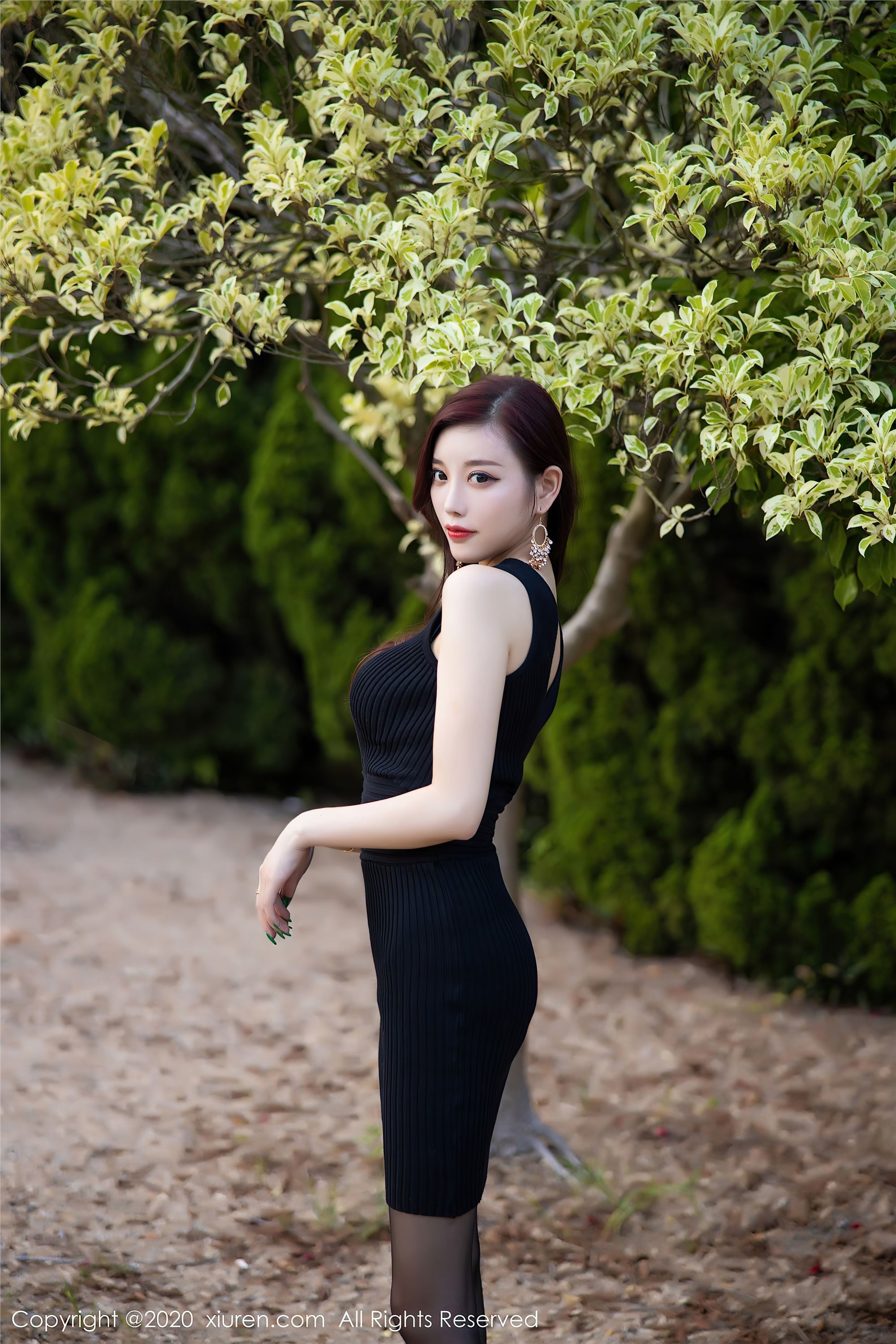 XIUREN秀人网 2020.10.13 Vol.2648 杨晨晨sugar